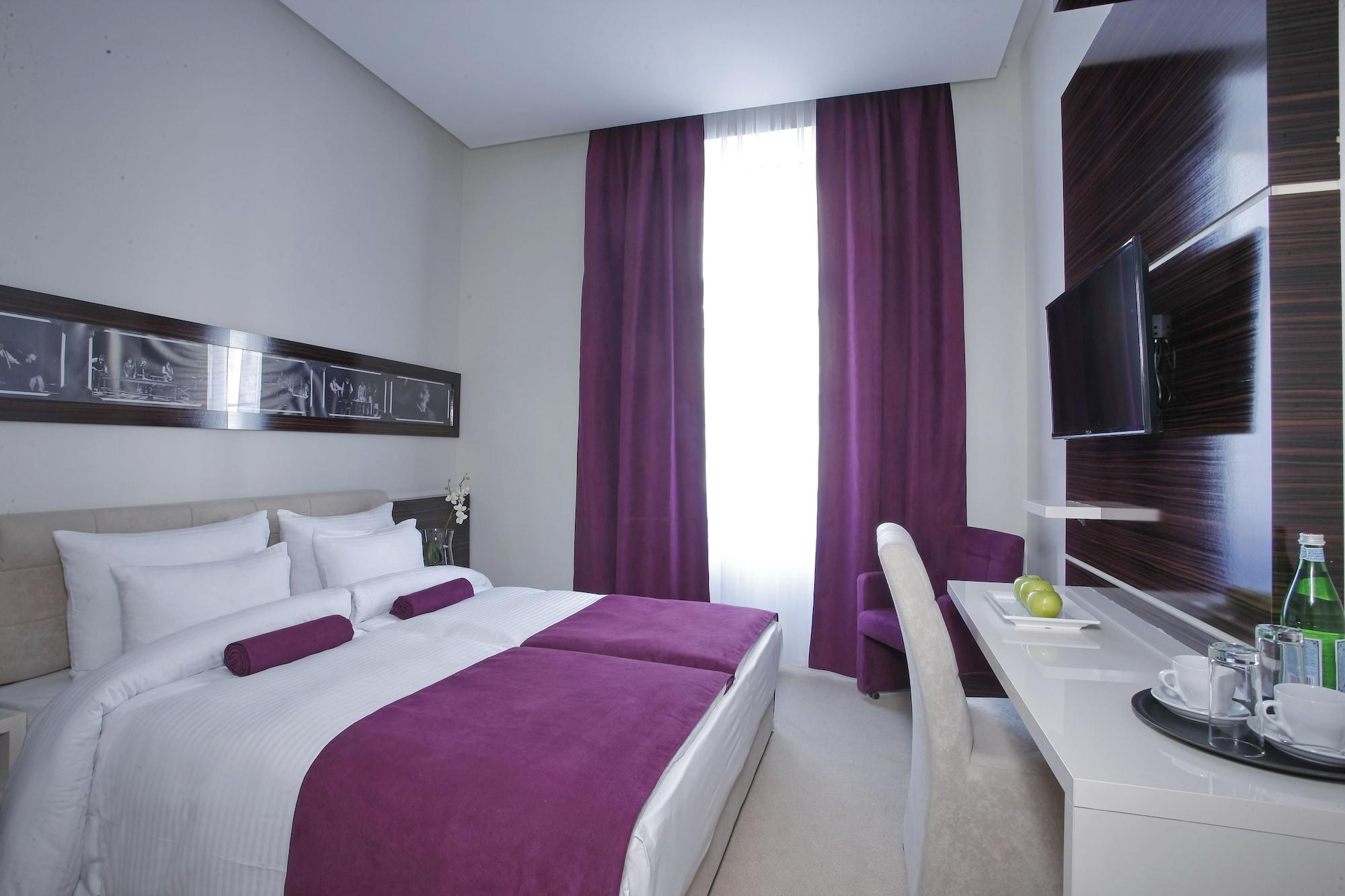 Hotel Theater Belgrade Garni Exterior photo