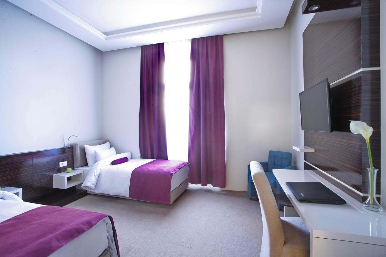 Hotel Theater Belgrade Garni Exterior photo